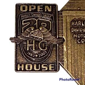 Vtg Harley Davidson Harley Owners Group HOG 20th Anniversary Open House Vest Pin